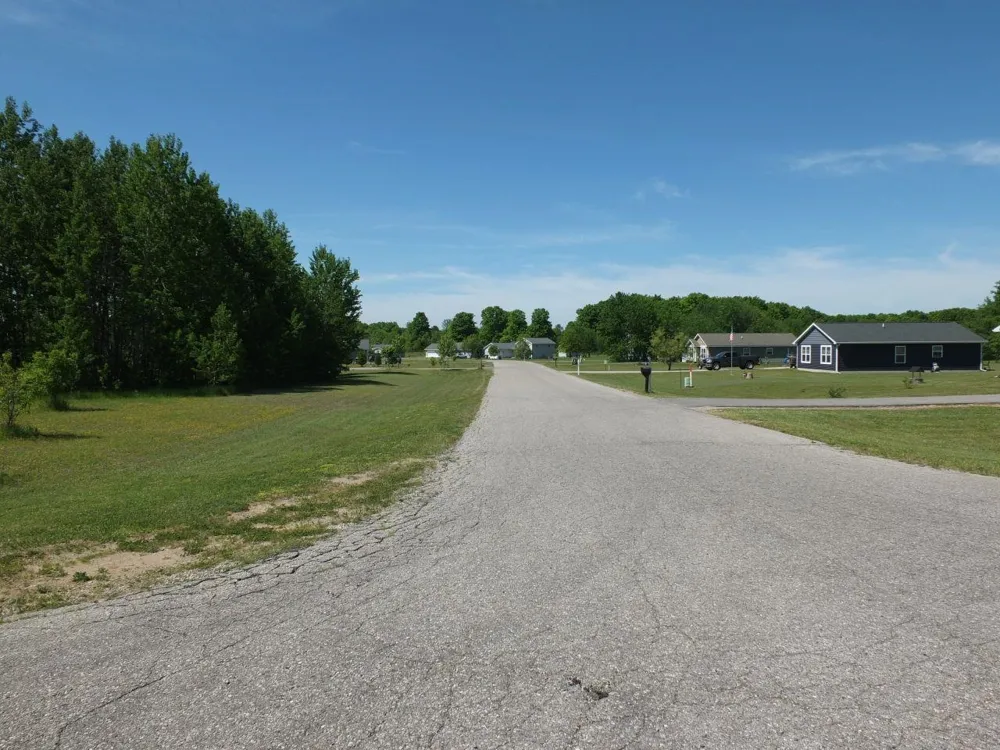 Kingsfield Drive Mayfield Township, MI 49649