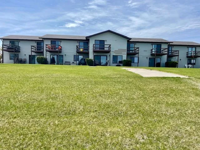 29464 422nd Avenue Battle Lake, MN 56515