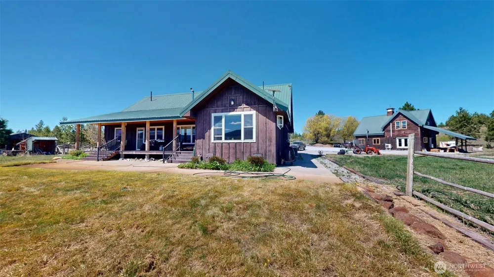 37 No Name Rd Oroville, WA 98855