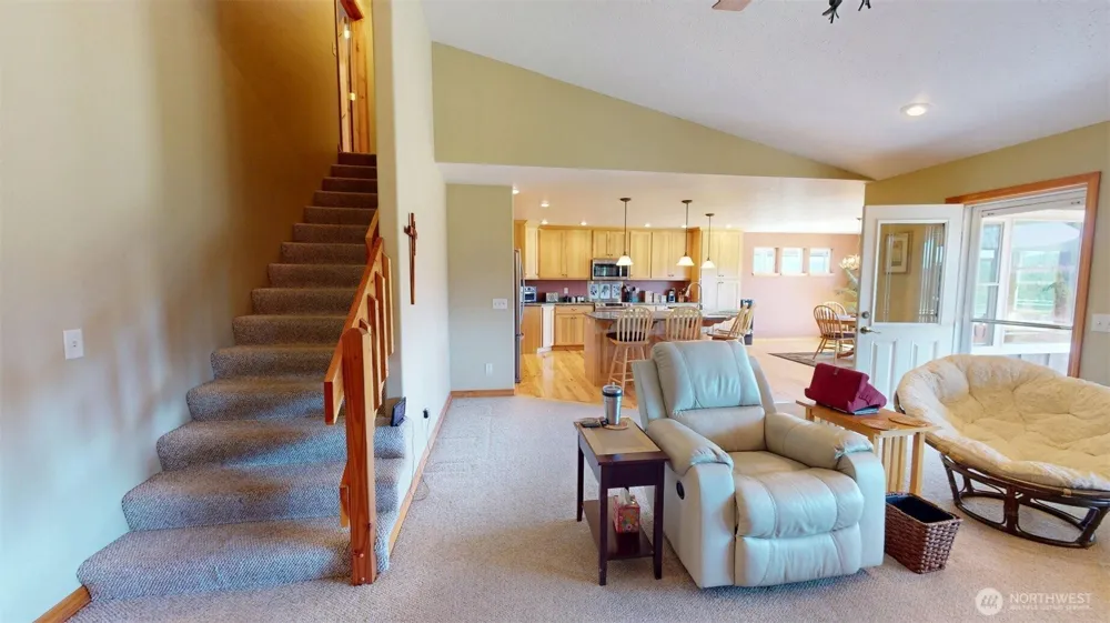 37 No Name Rd Oroville, WA 98855