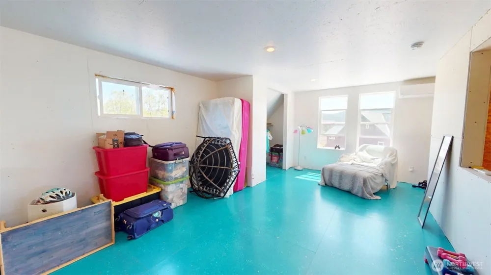 37 No Name Rd Oroville, WA 98855