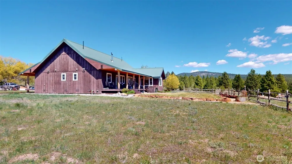 37 No Name Rd Oroville, WA 98855