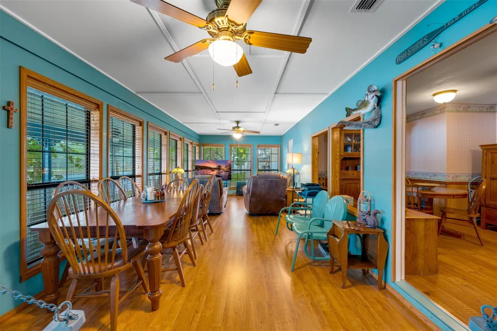 20 Waco Elkhart, TX 75839