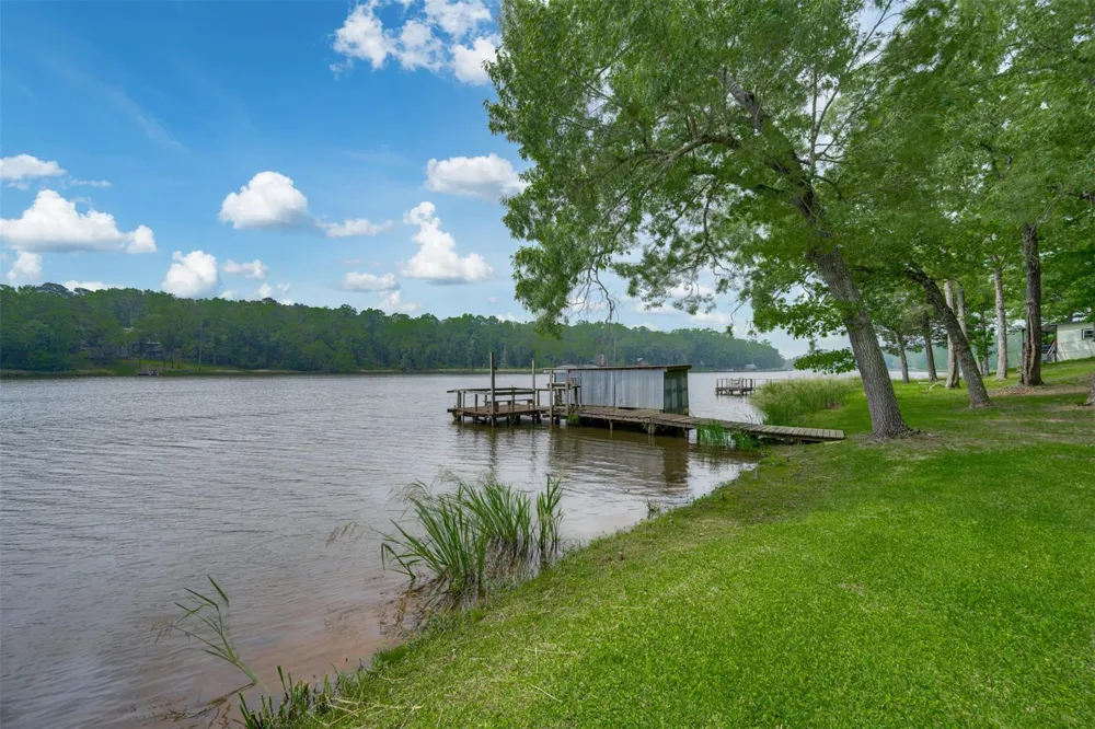 20 Waco Elkhart, TX 75839