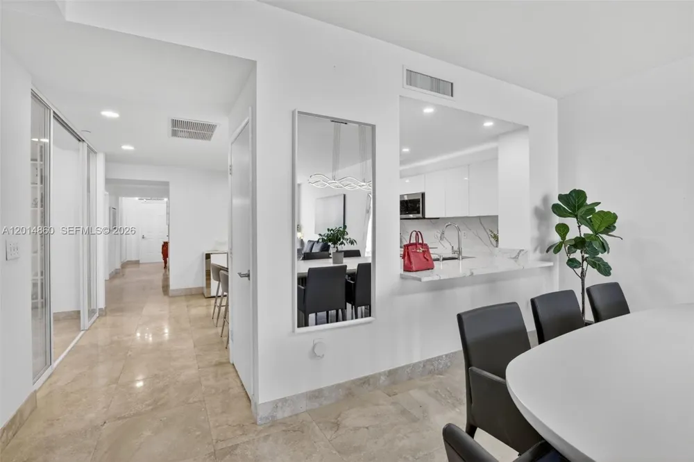 3330 NE 190th St #1817 Aventura, FL 33180