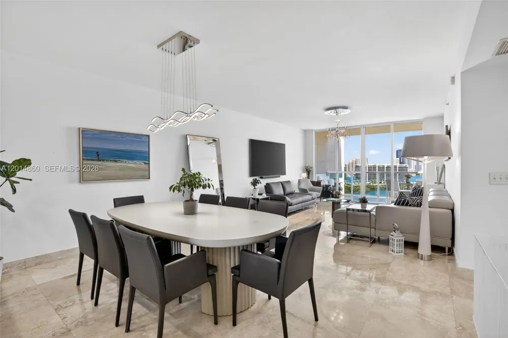 3330 NE 190th St #1817 Aventura, FL 33180