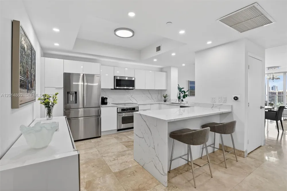 3330 NE 190th St #1817 Aventura, FL 33180