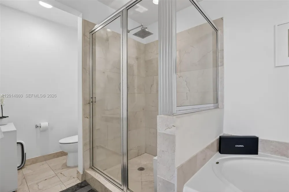3330 NE 190th St #1817 Aventura, FL 33180