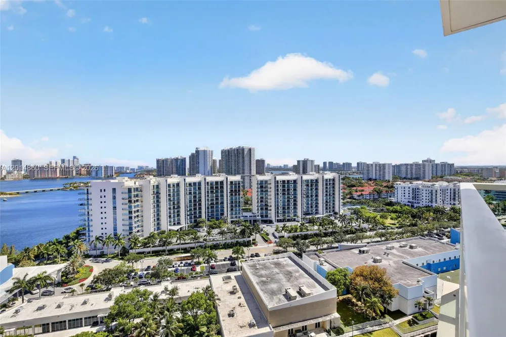 3330 NE 190th St #1817 Aventura, FL 33180