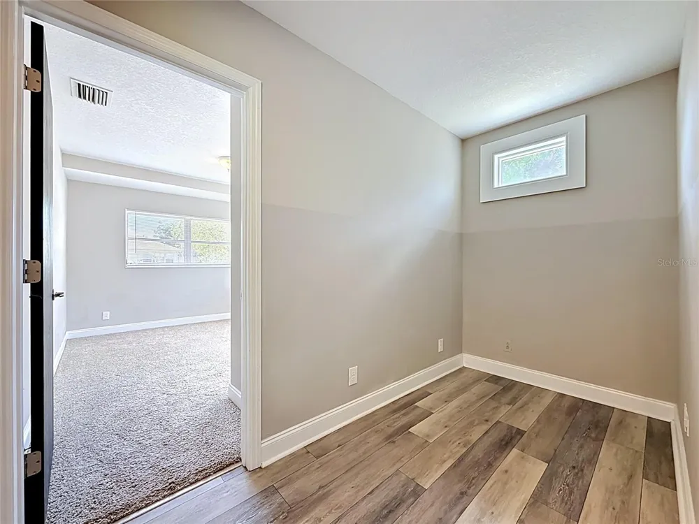 4509 S HALE AVENUE Tampa, FL 33611