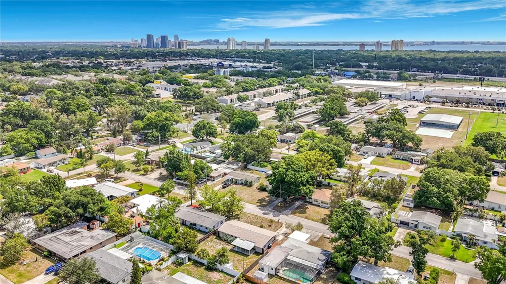 4509 S HALE AVENUE Tampa, FL 33611