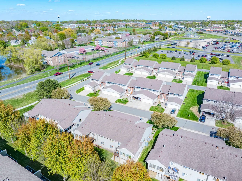 1020 Primrose Lane Waconia, MN 55387