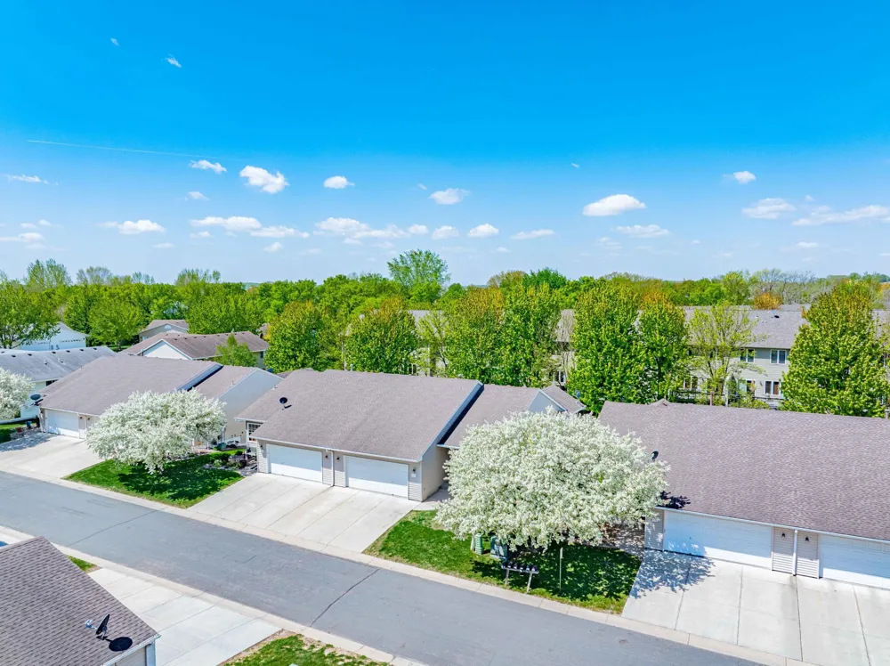 1020 Primrose Lane Waconia, MN 55387