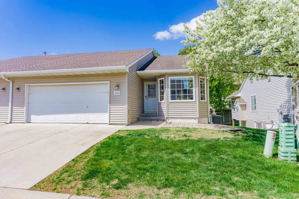 1020 Primrose Lane Waconia, MN 55387