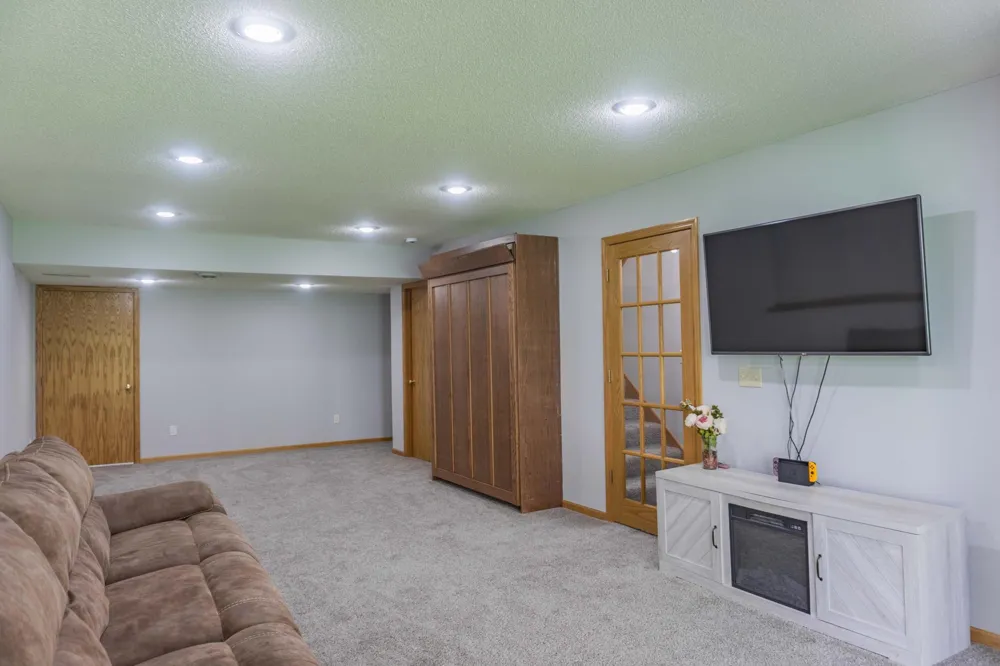 1020 Primrose Lane Waconia, MN 55387