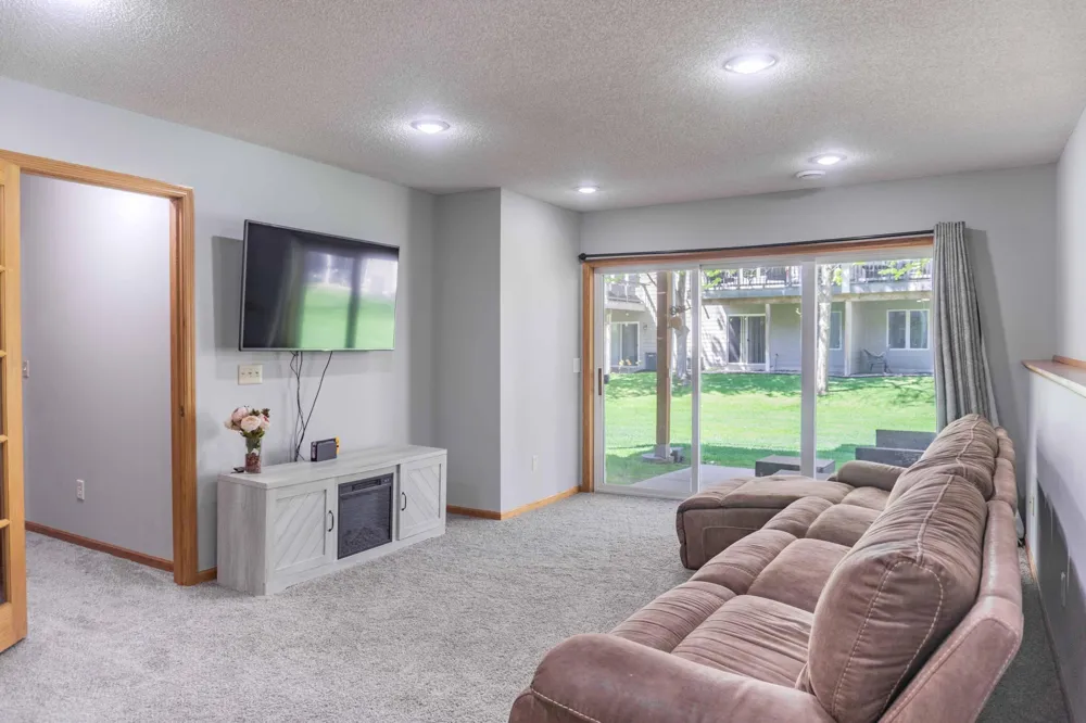 1020 Primrose Lane Waconia, MN 55387