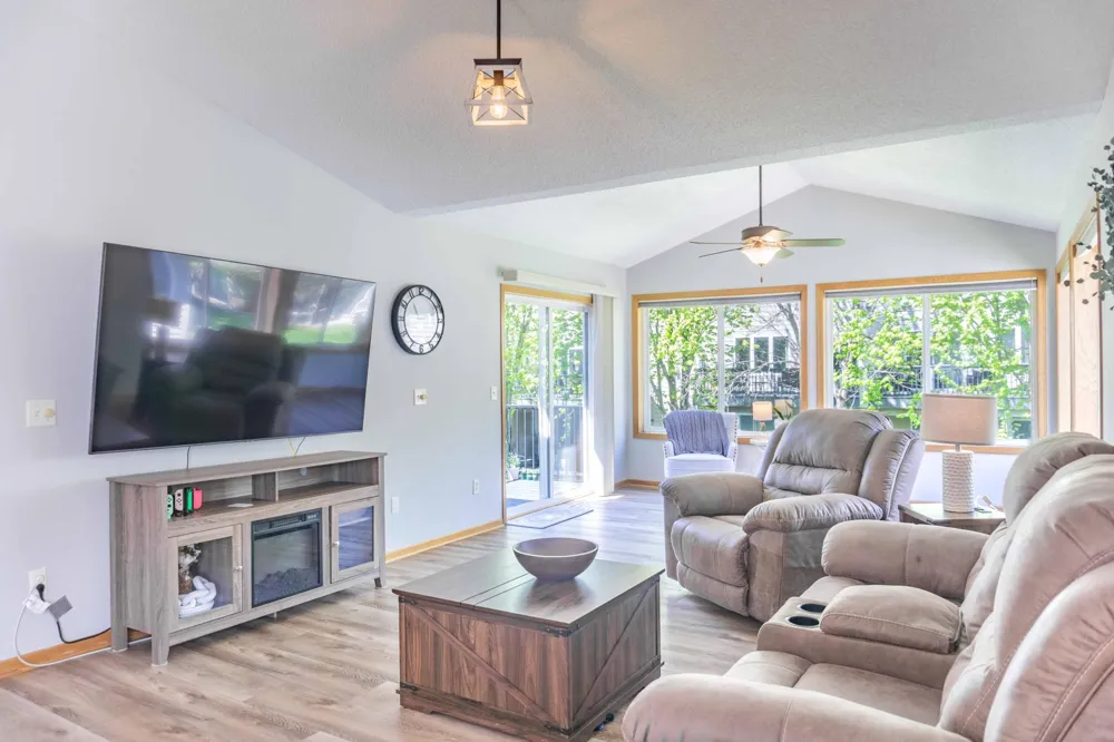 1020 Primrose Lane Waconia, MN 55387