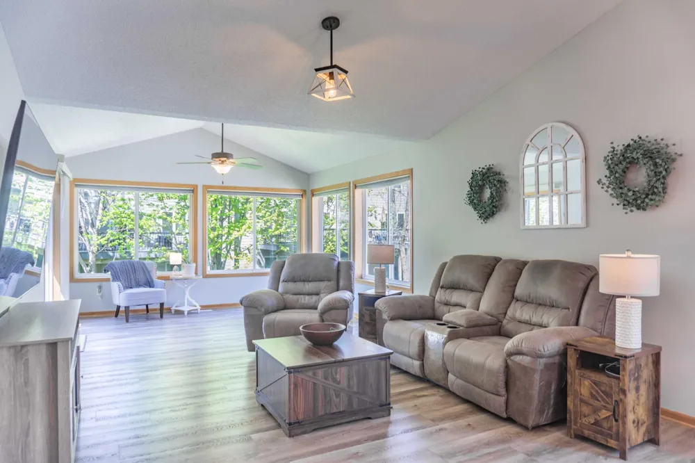 1020 Primrose Lane Waconia, MN 55387