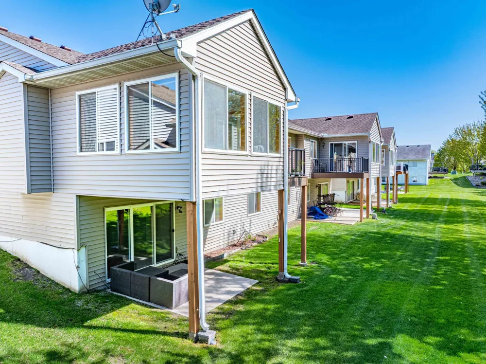 1020 Primrose Lane Waconia, MN 55387