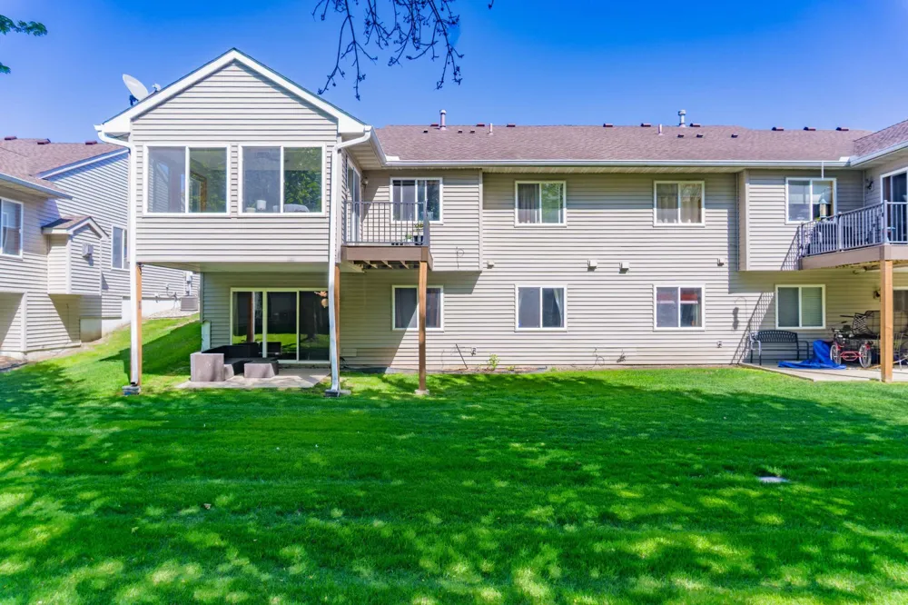 1020 Primrose Lane Waconia, MN 55387