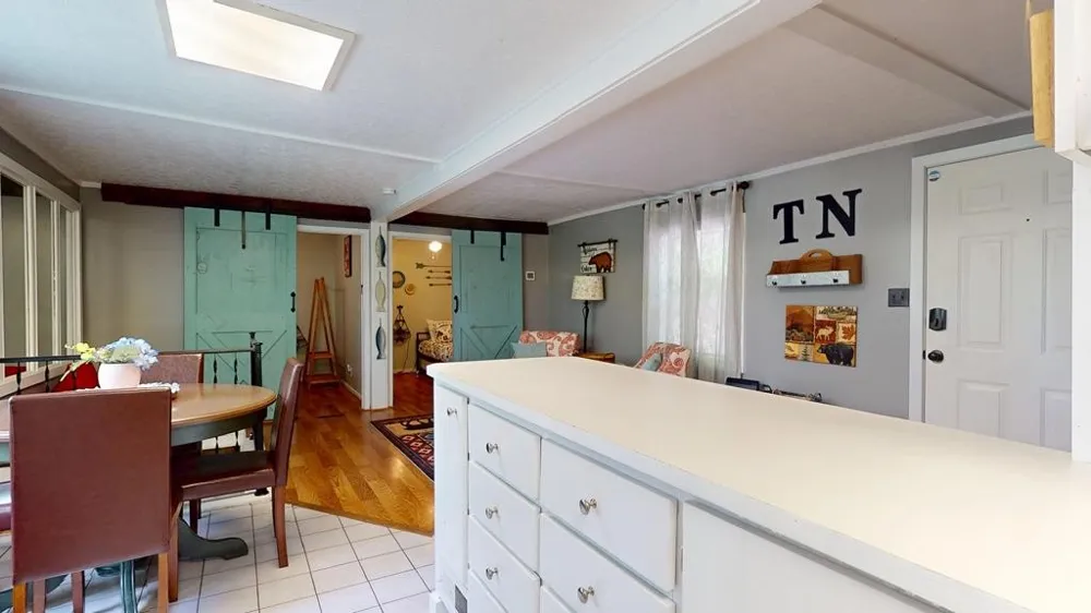 8045 Sarah Thomas Rd Silver Point, TN 38582