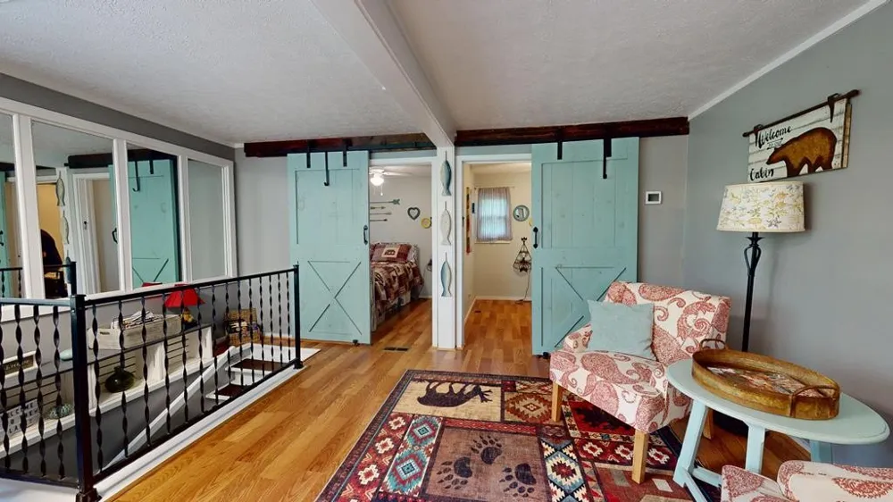 8045 Sarah Thomas Rd Silver Point, TN 38582