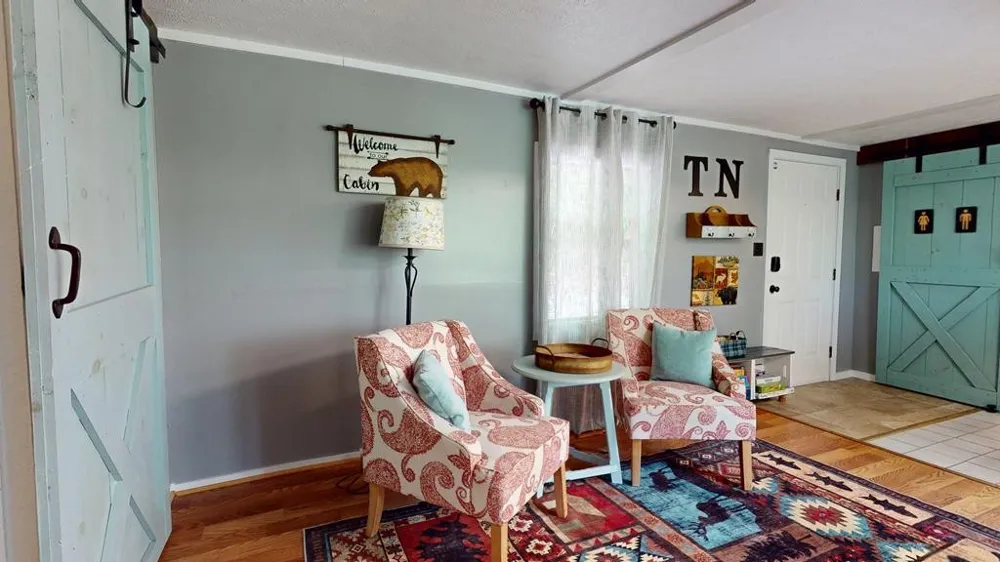 8045 Sarah Thomas Rd Silver Point, TN 38582