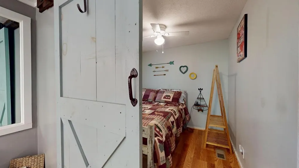 8045 Sarah Thomas Rd Silver Point, TN 38582