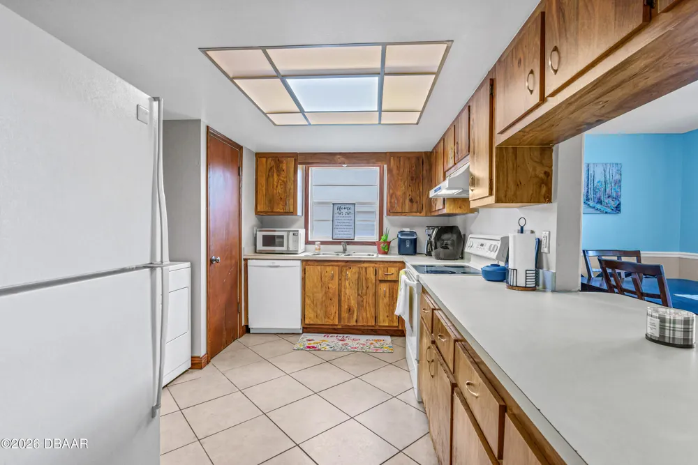 418 Banana Cay Drive #E South Daytona, FL 32119