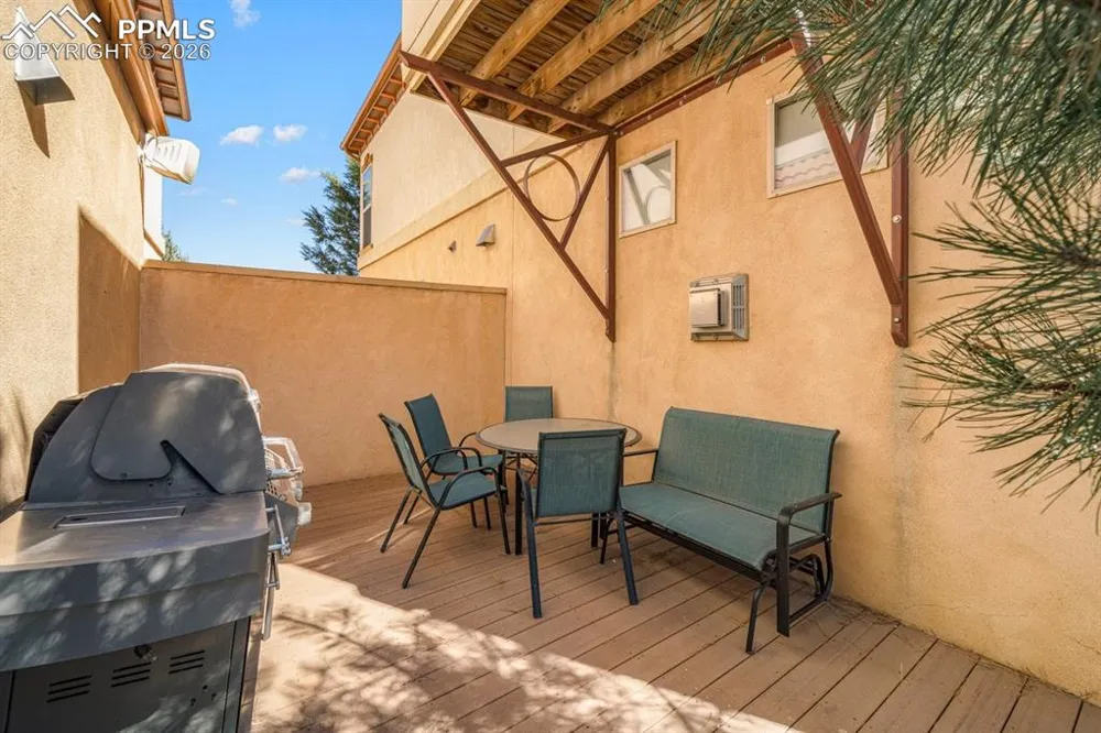 231 W Riverwalk Drive Pueblo, CO 81003
