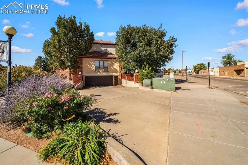 231 W Riverwalk Drive Pueblo, CO 81003