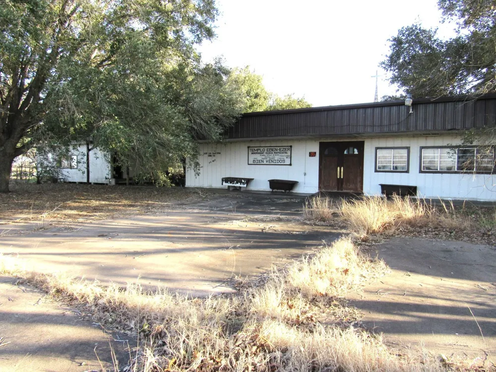 1103 Us Highway 59 Edna, TX 77957