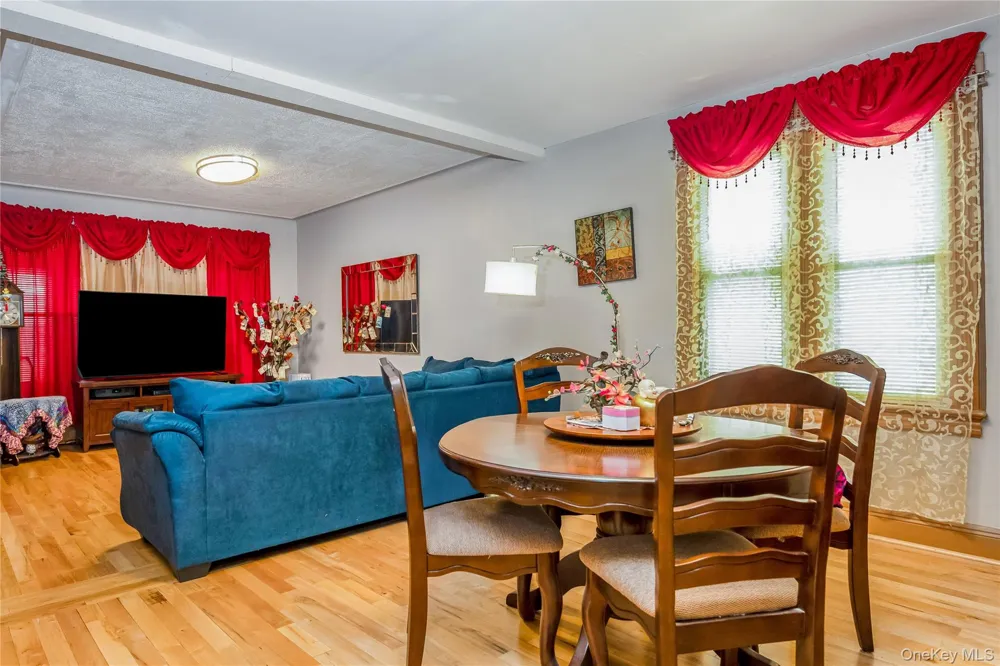 8050 88th Road Woodhaven, NY 11421