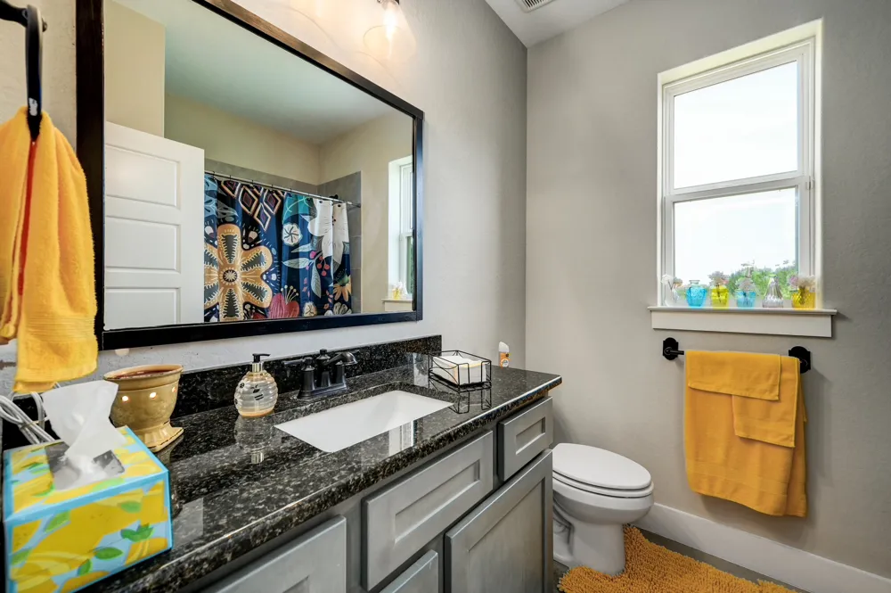 202 Falling Oak Drive Blanco, TX 78606