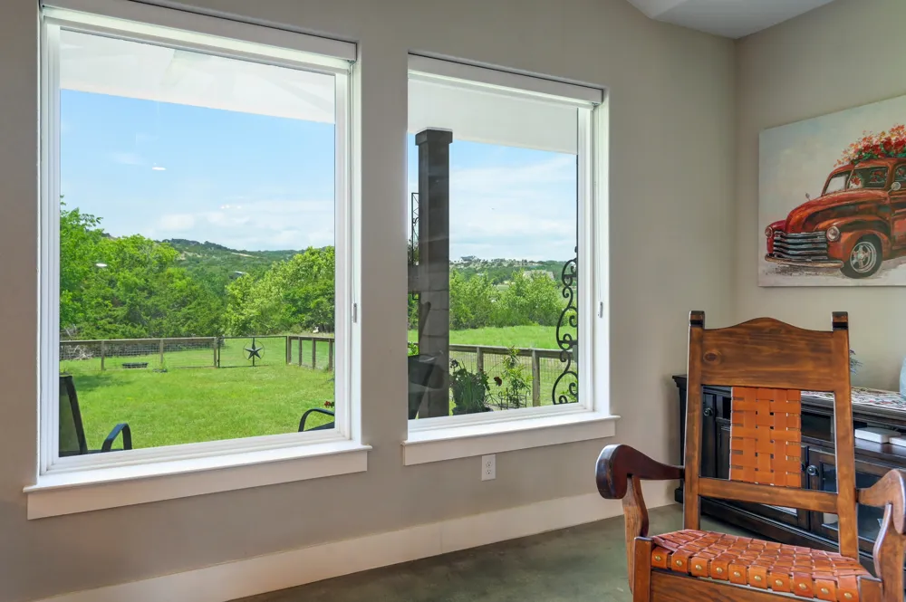 202 Falling Oak Drive Blanco, TX 78606