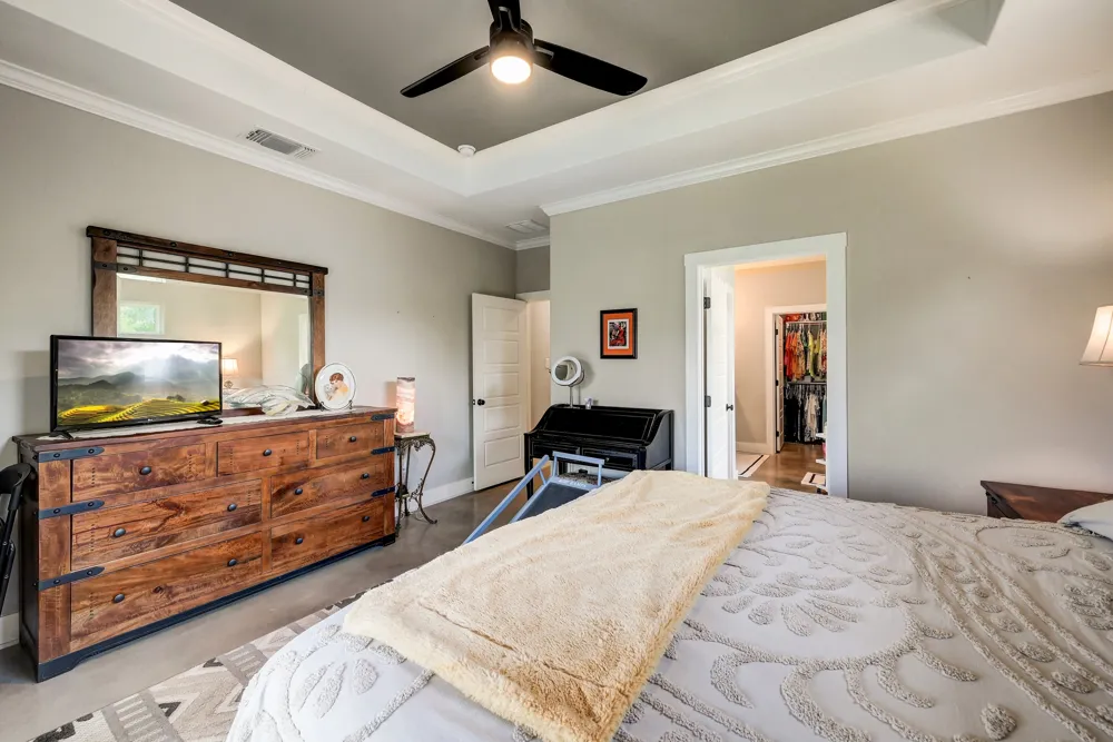 202 Falling Oak Drive Blanco, TX 78606