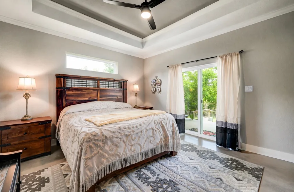 202 Falling Oak Drive Blanco, TX 78606