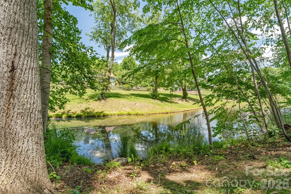 24 Copper Mill Court Candler, NC 28715