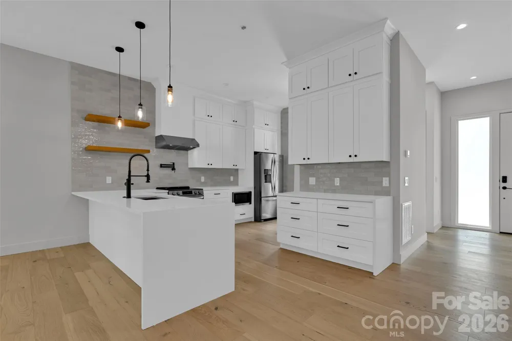 24 Copper Mill Court Candler, NC 28715