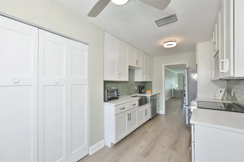 574 BOCA CIEGA POINT BOULEVARD #2205 St Petersburg, FL 33708