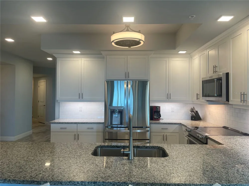 260 HIDDEN BAY DRIVE #401 Osprey, FL 34229