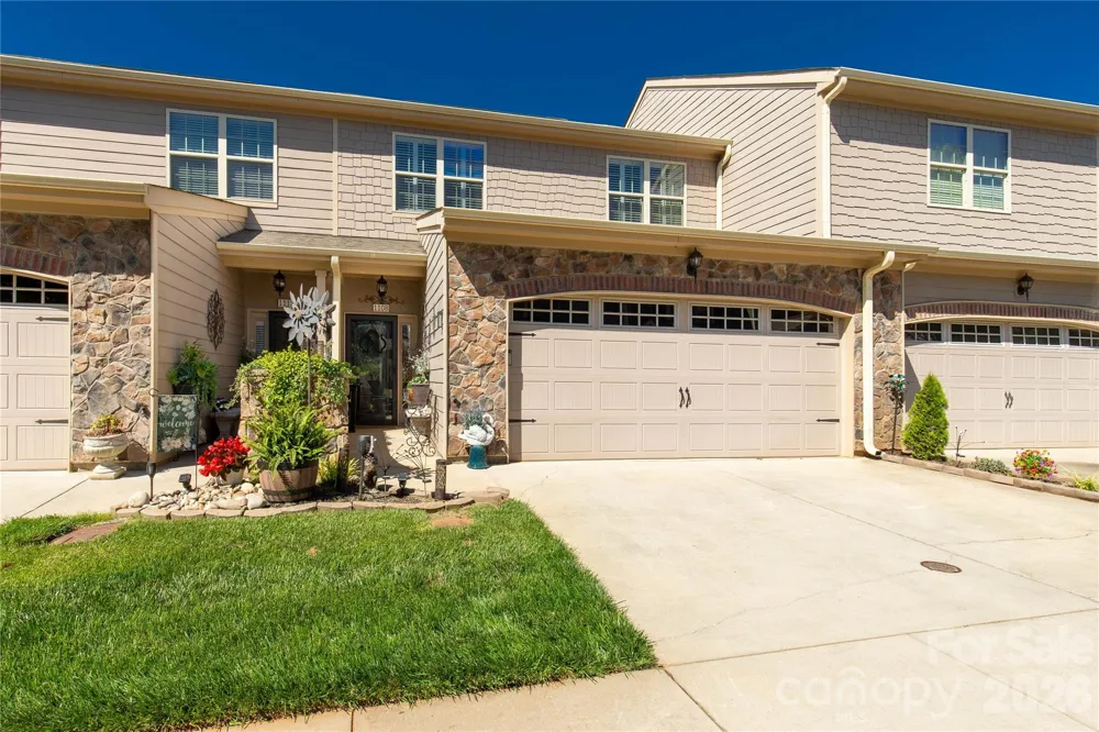 1108 Stuarts Landing Drive Cramerton, NC 28032