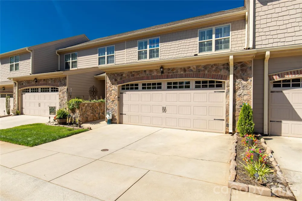 1108 Stuarts Landing Drive Cramerton, NC 28032
