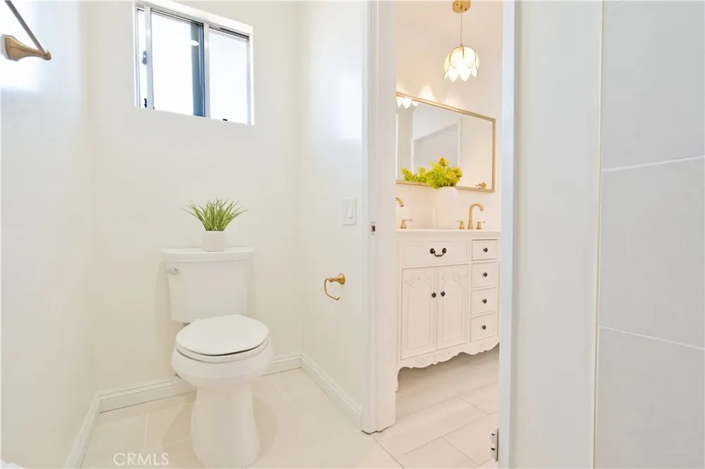 5400 Lindley Avenue #322 Encino, CA 91316