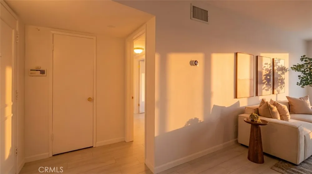 5400 Lindley Avenue #322 Encino, CA 91316