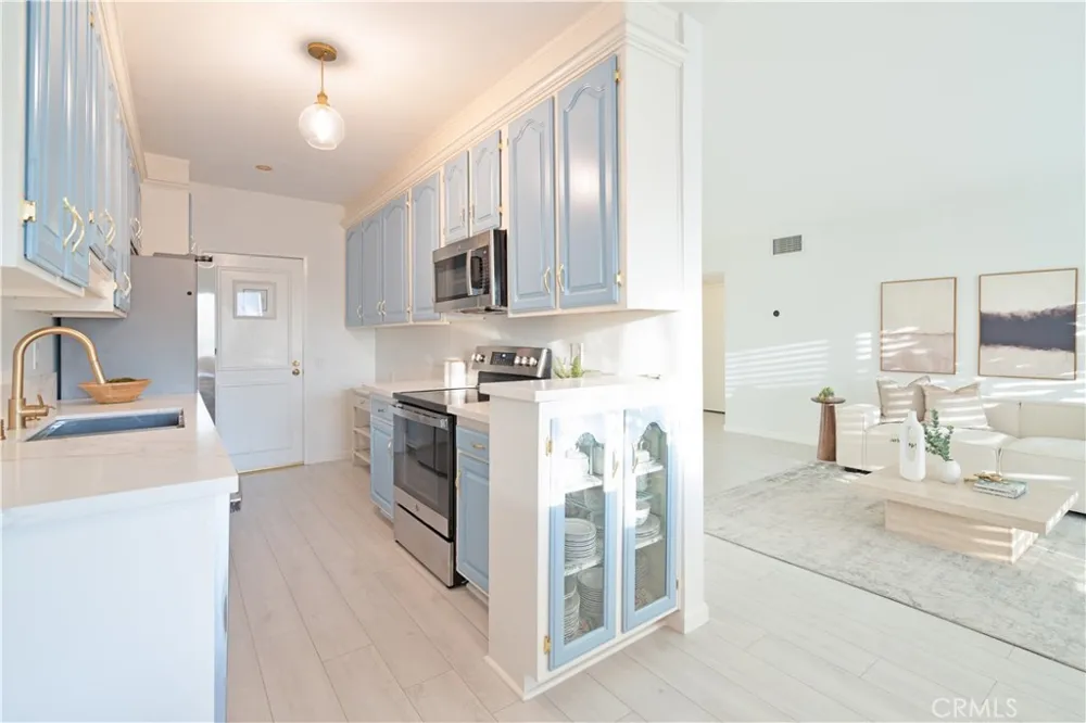5400 Lindley Avenue #322 Encino, CA 91316