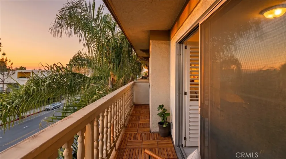 5400 Lindley Avenue #322 Encino, CA 91316