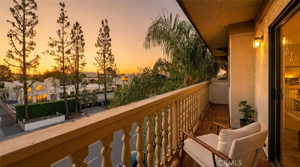 5400 Lindley Avenue #322 Encino, CA 91316