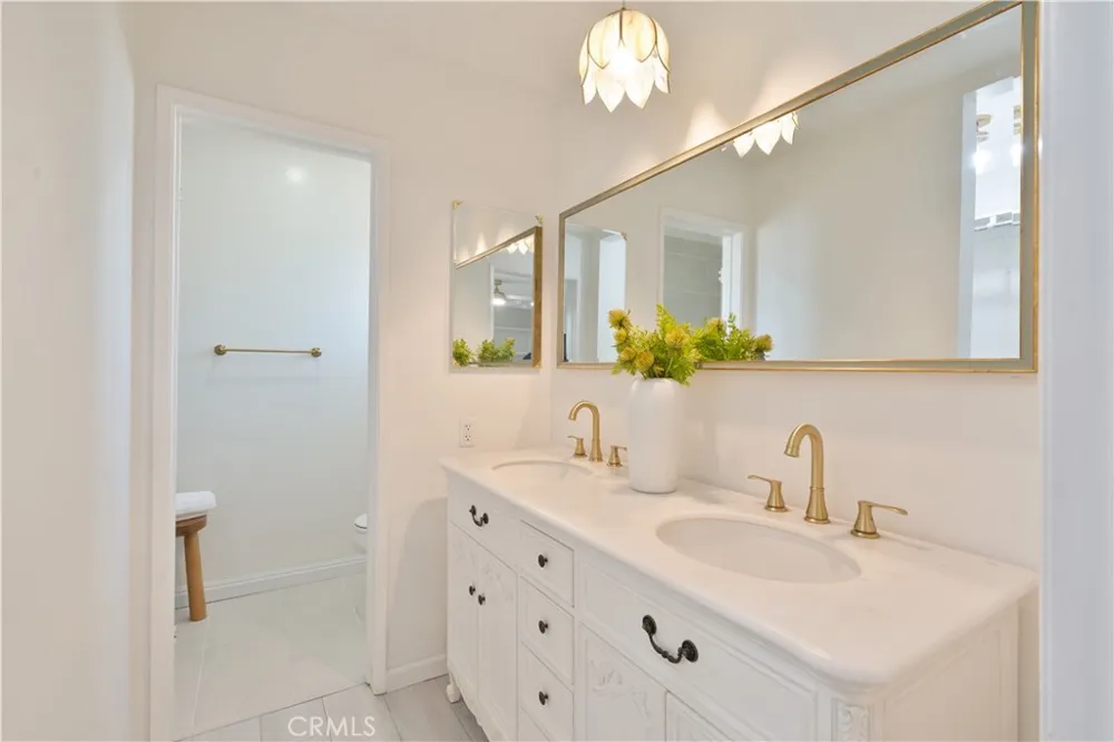 5400 Lindley Avenue #322 Encino, CA 91316