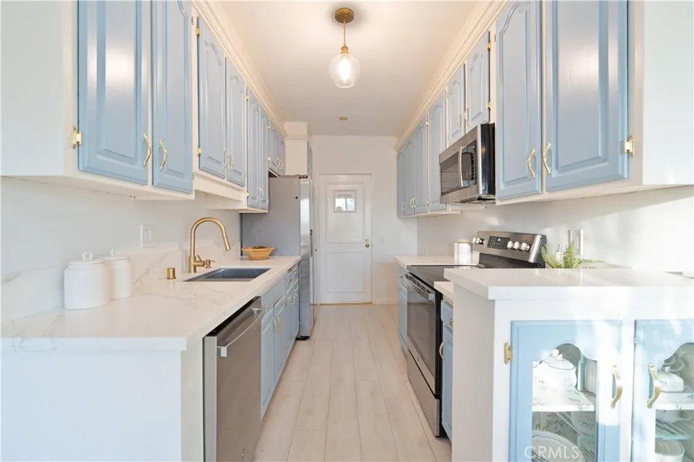 5400 Lindley Avenue #322 Encino, CA 91316